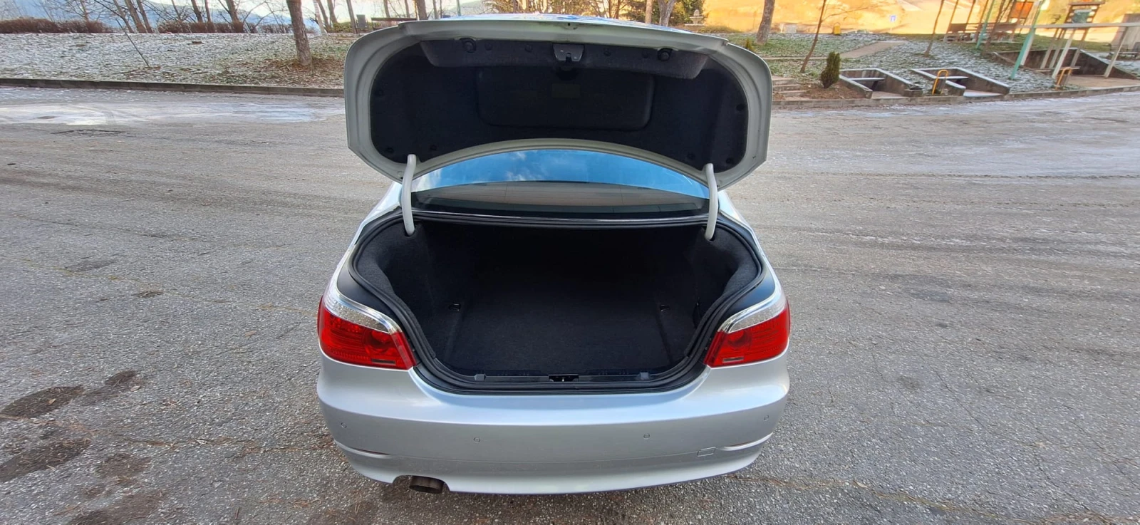 BMW 520 163к.с - изображение 9