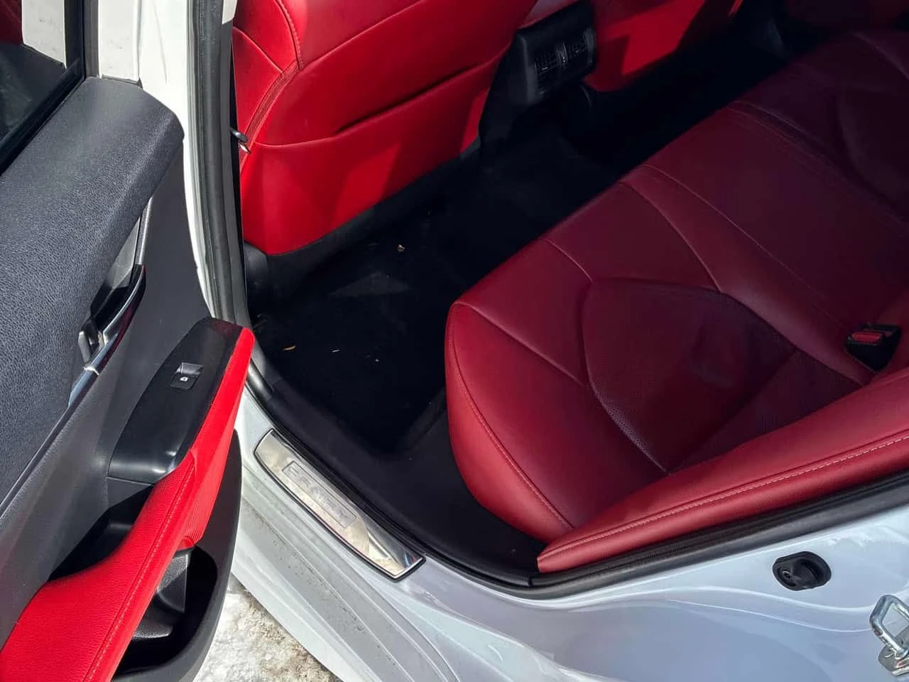 Toyota Camry * XSE * CARFAX * �������� * KEYLESS * �������� *  | Mobile.bg � ����������� 12