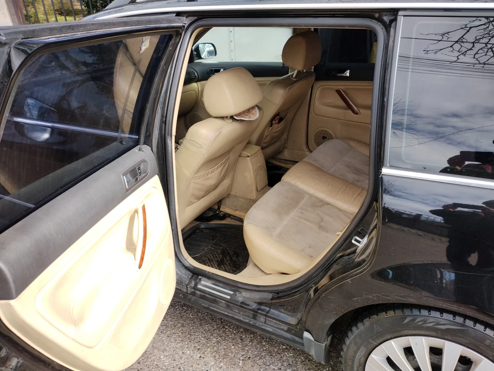 VW Passat 1.9 TDI  131 H.P 4* 4, снимка 5 - Автомобили и джипове - 53605192