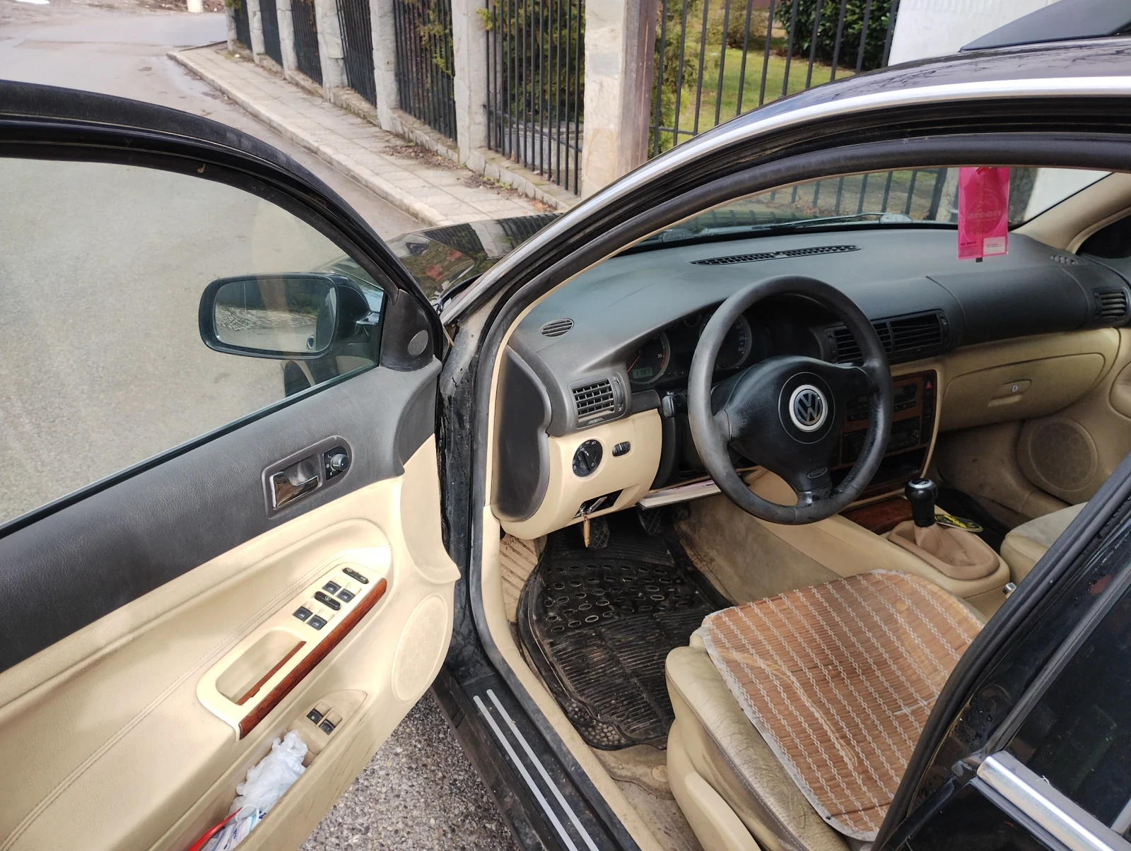 VW Passat 1.9 TDI  131 H.P 4* 4, снимка 6 - Автомобили и джипове - 53605192