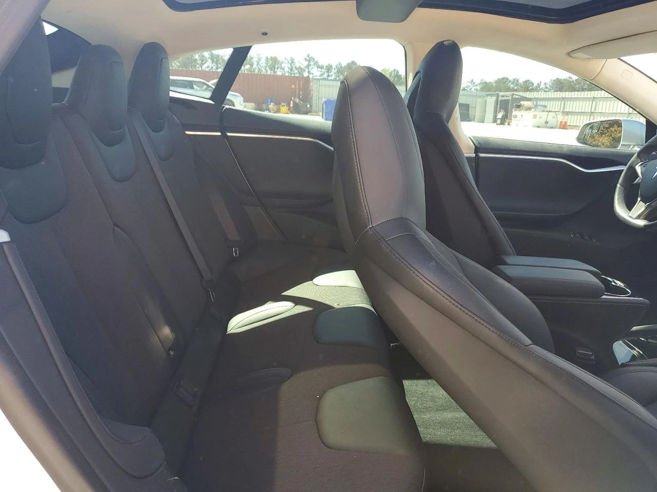 Tesla Model S 85 RWD, снимка 9 - Автомобили и джипове - 54358129