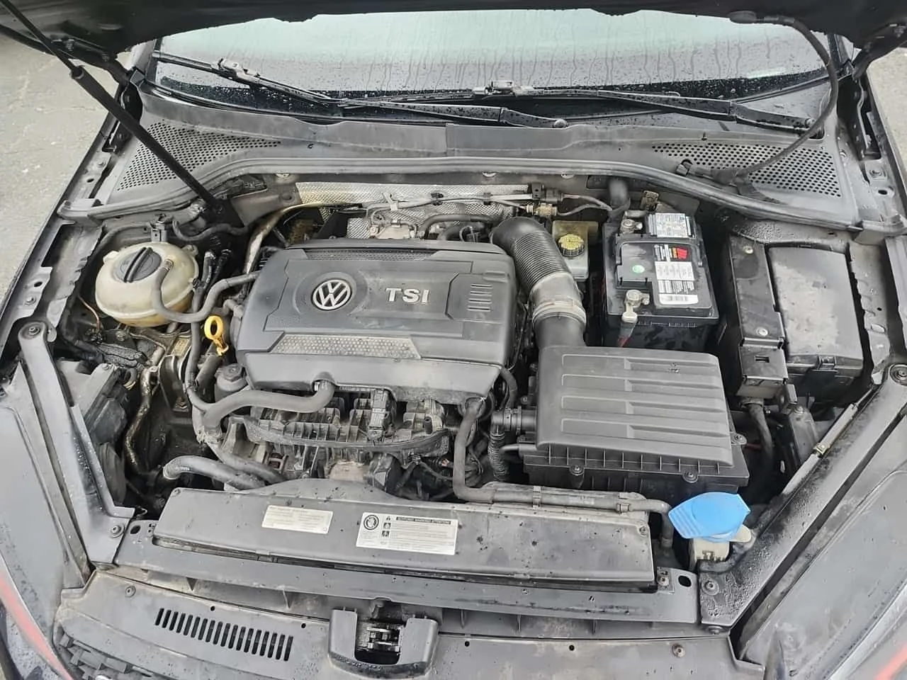 VW Golf GTI/CARFAX/Дистроник/Панорама/Подгрев, снимка 16 - Автомобили и джипове - 54403184