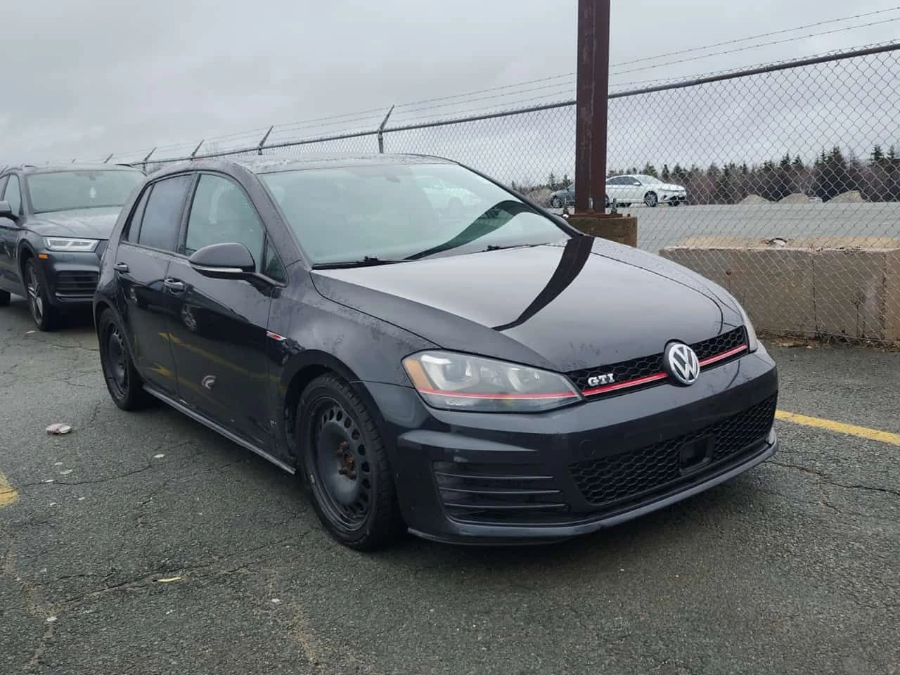 VW Golf GTI/CARFAX/Дистроник/Панорама/Подгрев, снимка 2 - Автомобили и джипове - 54403184