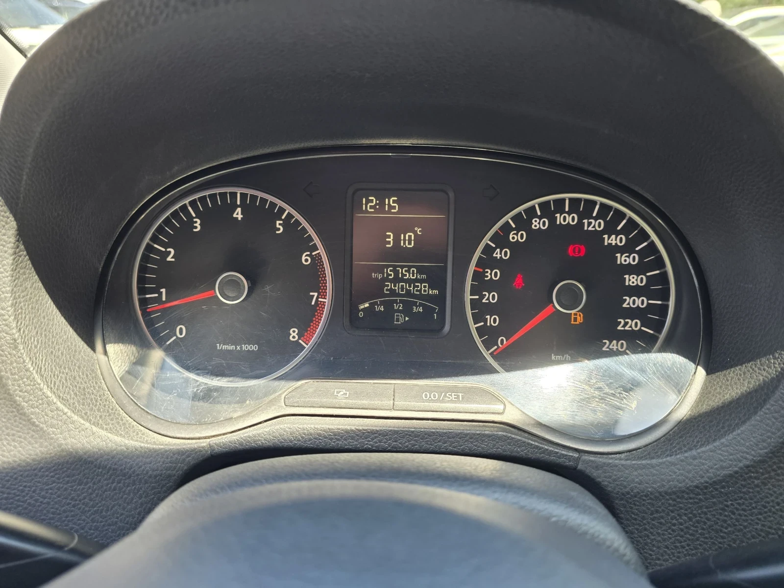 VW Polo 1.4i 86к.с Топ състояние , снимка 17 - Автомобили и джипове - 54683545