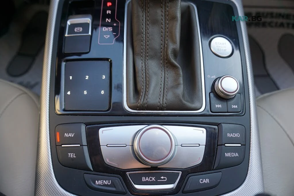 Audi A6 QUATTRO* TECHNIK* KEYLESS* АвтоКредит(ЦЕНА ДО БГ), снимка 14 - Автомобили и джипове - 54756140