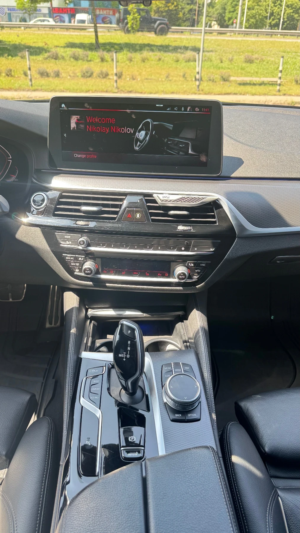 BMW 530 XDrive M Mild Hybrid , снимка 10 - Автомобили и джипове - 54781747