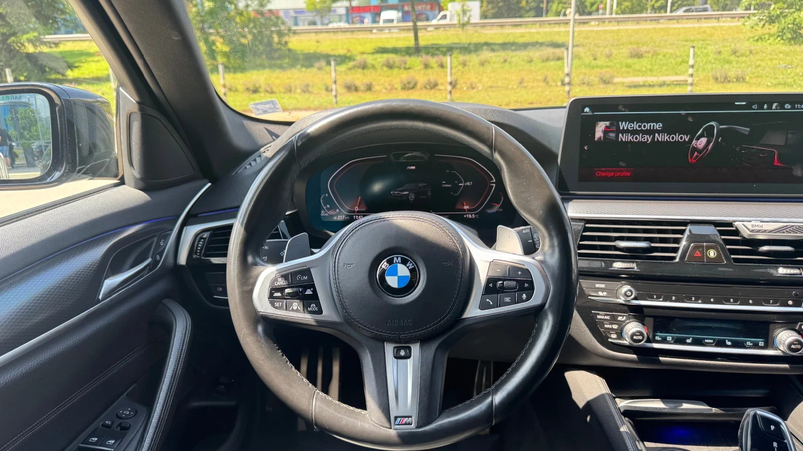 BMW 530 XDrive M Mild Hybrid , снимка 8 - Автомобили и джипове - 54781747