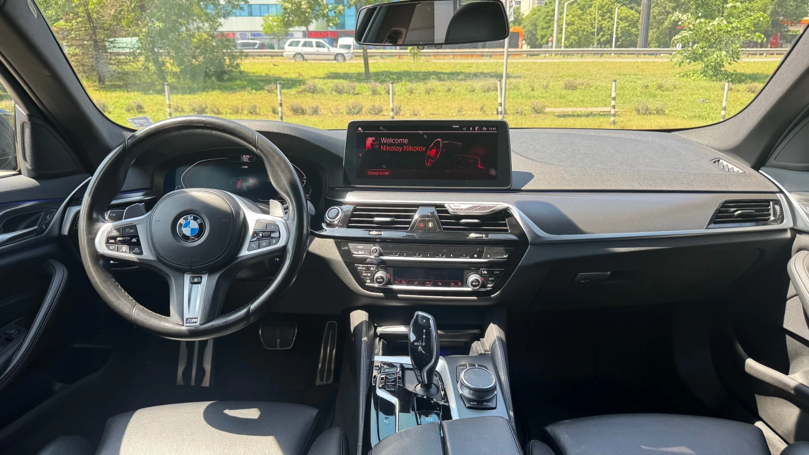 BMW 530 XDrive M Mild Hybrid , снимка 7 - Автомобили и джипове - 54781747