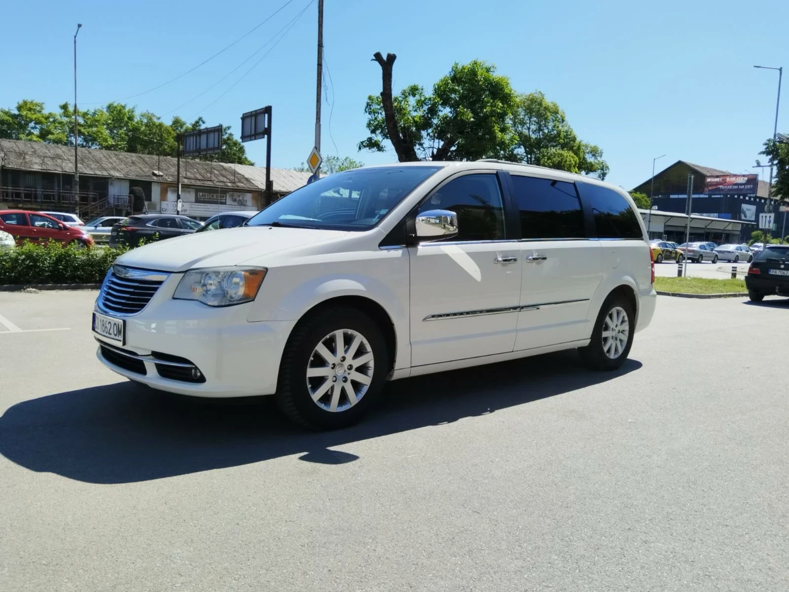 Chrysler Town and Country | Mobile.bg � ����������� 1