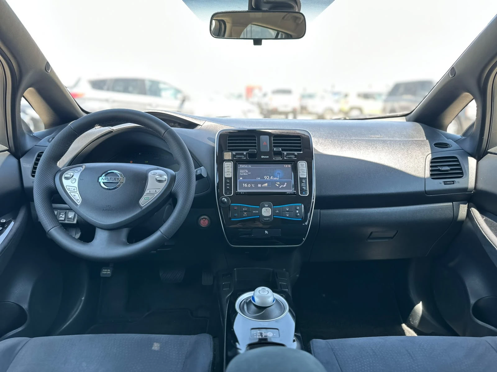 Nissan Leaf  / 24kWH / TOP / , снимка 13 - Автомобили и джипове - 54853759