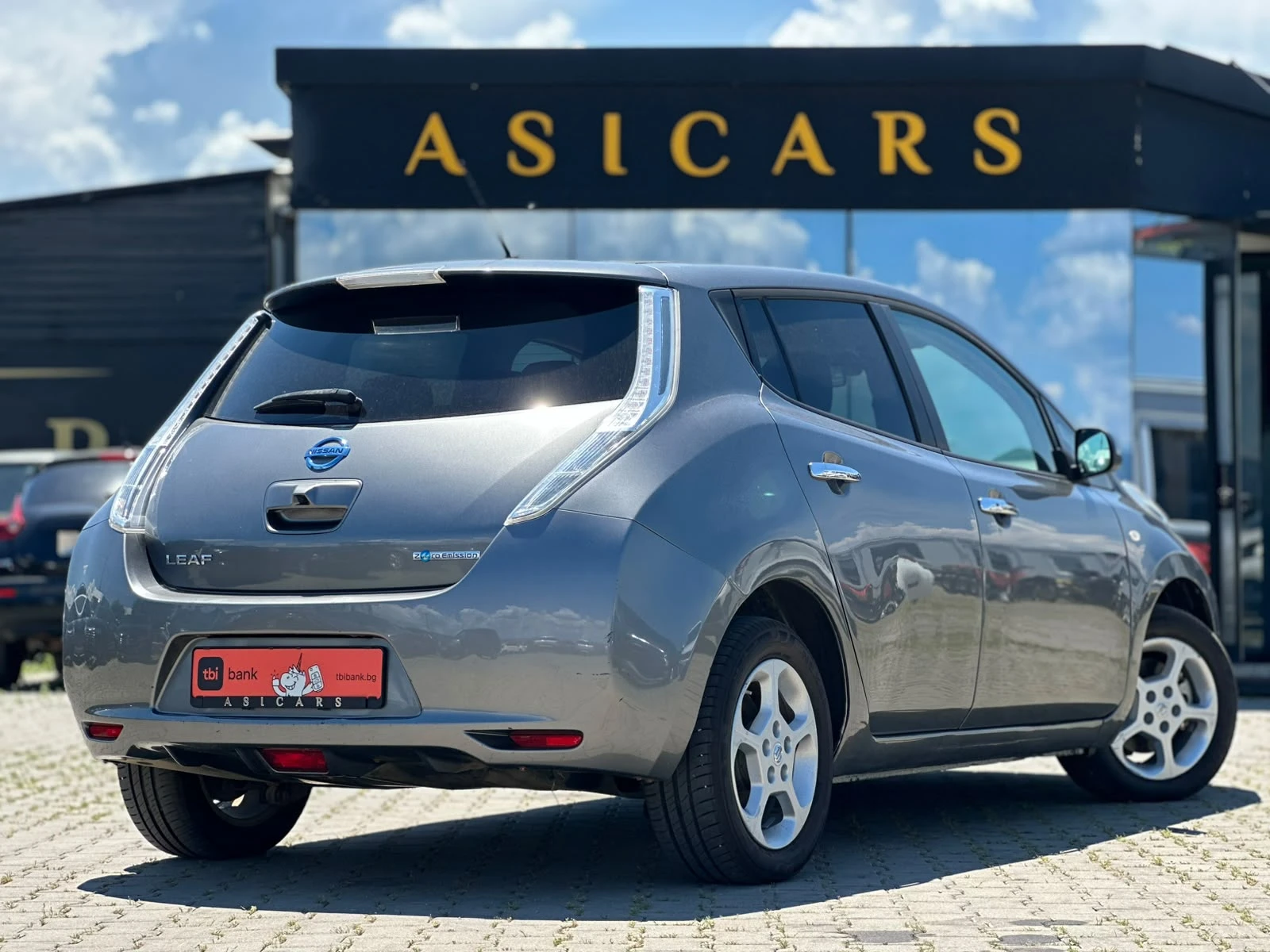 Nissan Leaf  / 24kWH / TOP / , снимка 5 - Автомобили и джипове - 54853759