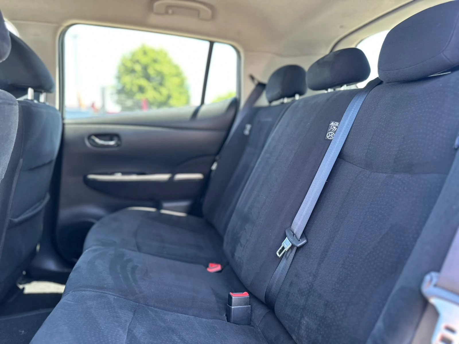 Nissan Leaf  / 24kWH / TOP / , снимка 10 - Автомобили и джипове - 54853759