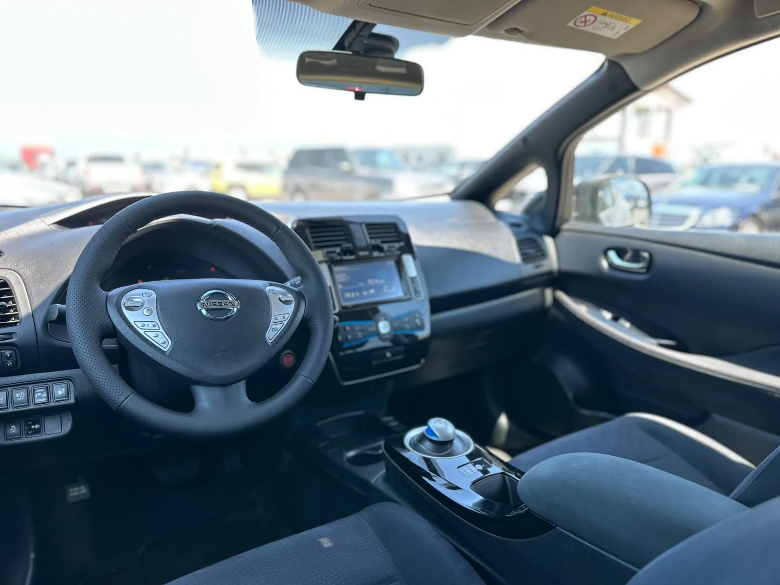 Nissan Leaf  / 24kWH / TOP / , снимка 9 - Автомобили и джипове - 54853759
