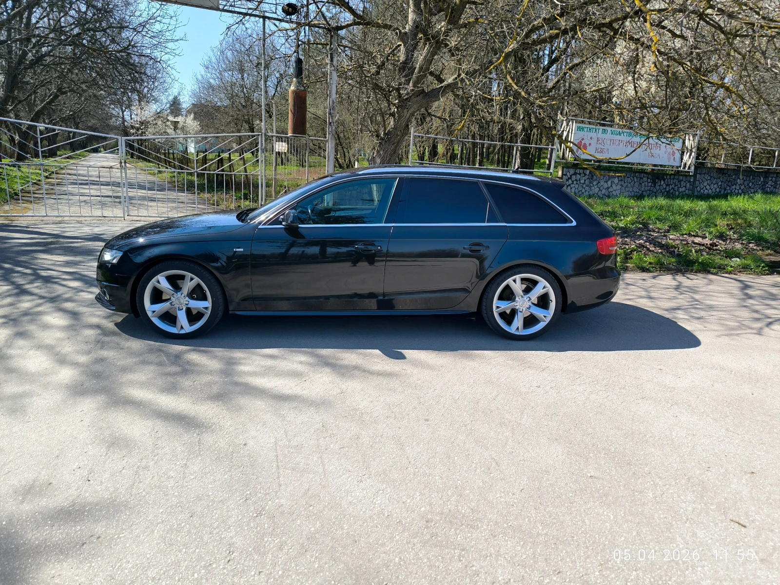 Audi A4 3.0TDI, снимка 6 - Автомобили и джипове - 55252745