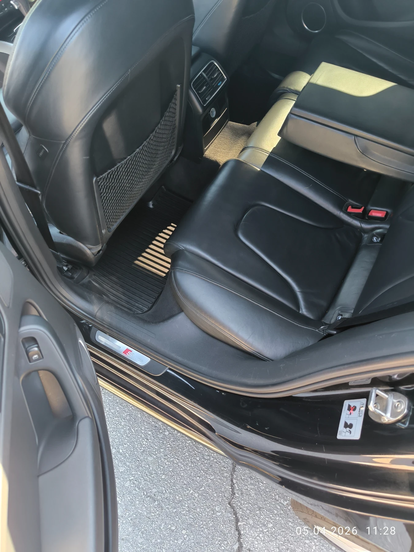 Audi A4 3.0TDI, снимка 15 - Автомобили и джипове - 55252745