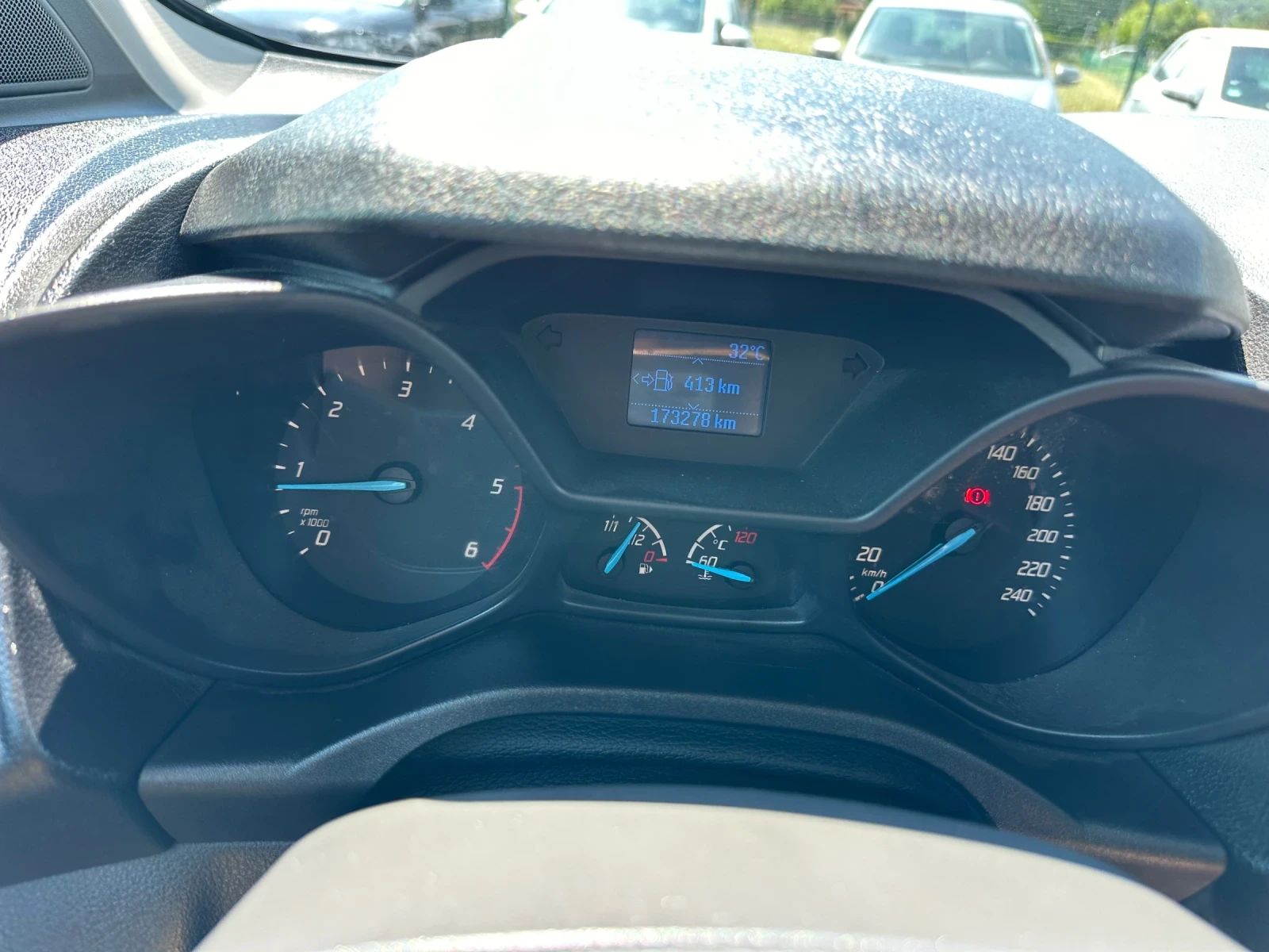 Ford Connect 1.6 CDTI, снимка 12 - Автомобили и джипове - 55315921