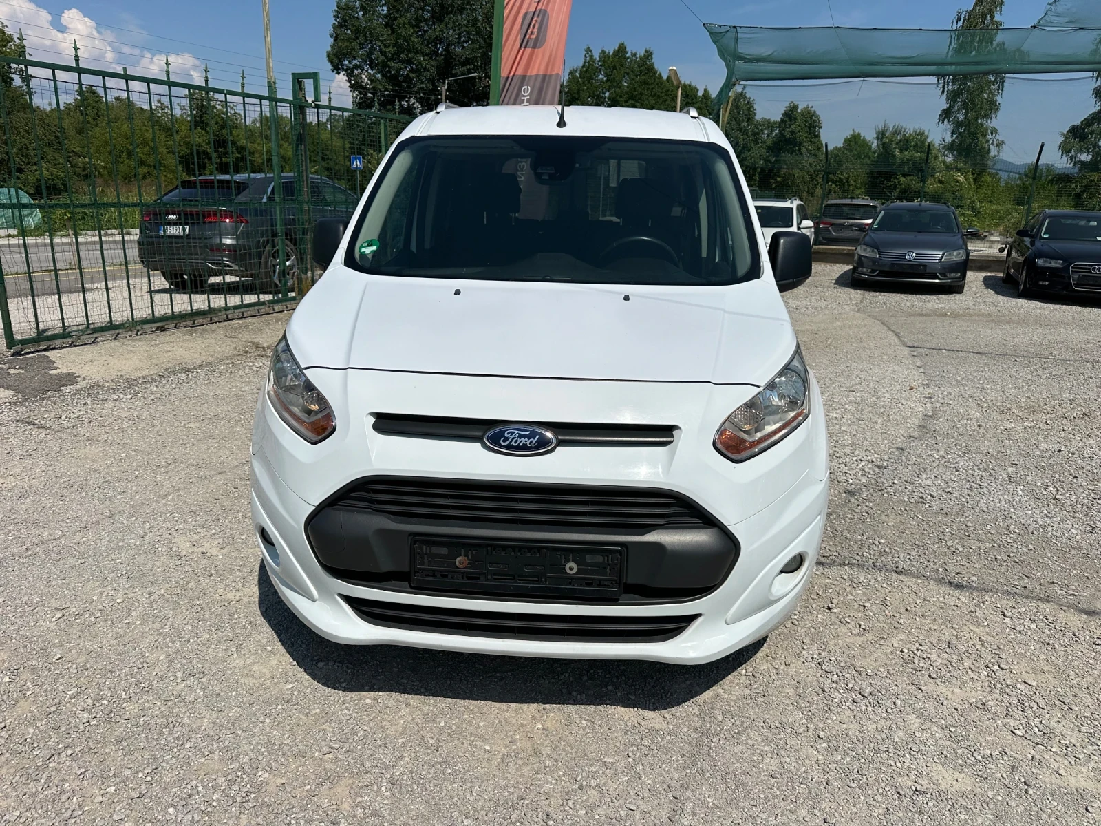 Ford Connect 1.6 CDTI, снимка 2 - Автомобили и джипове - 55315921