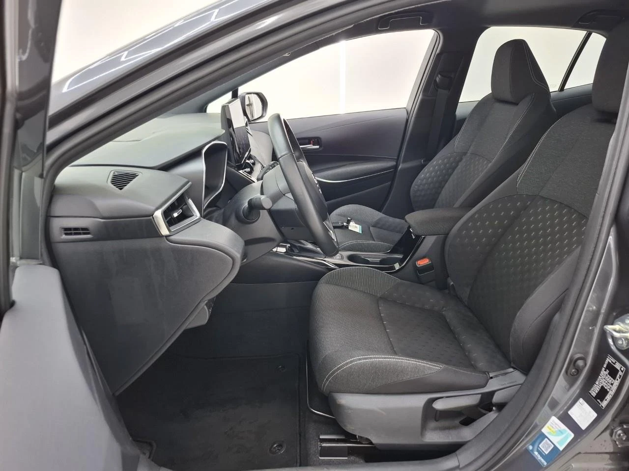 Toyota Corolla 1.8 Active, снимка 7 - Автомобили и джипове - 55375896