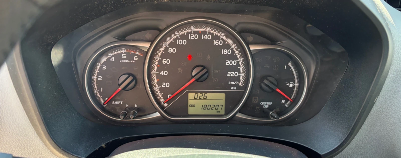Toyota Yaris, снимка 11 - Автомобили и джипове - 55379508