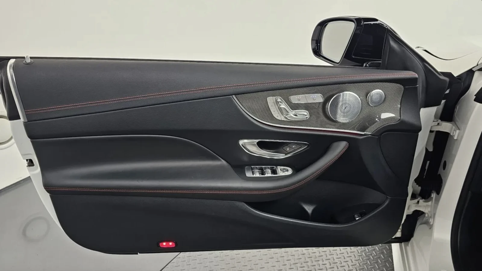 Mercedes-Benz E 53 AMG BURMESTER / 360 КАМЕРИ / ОБДУХ / МАСАЖ / HUD, снимка 6 - Автомобили и джипове - 55475705
