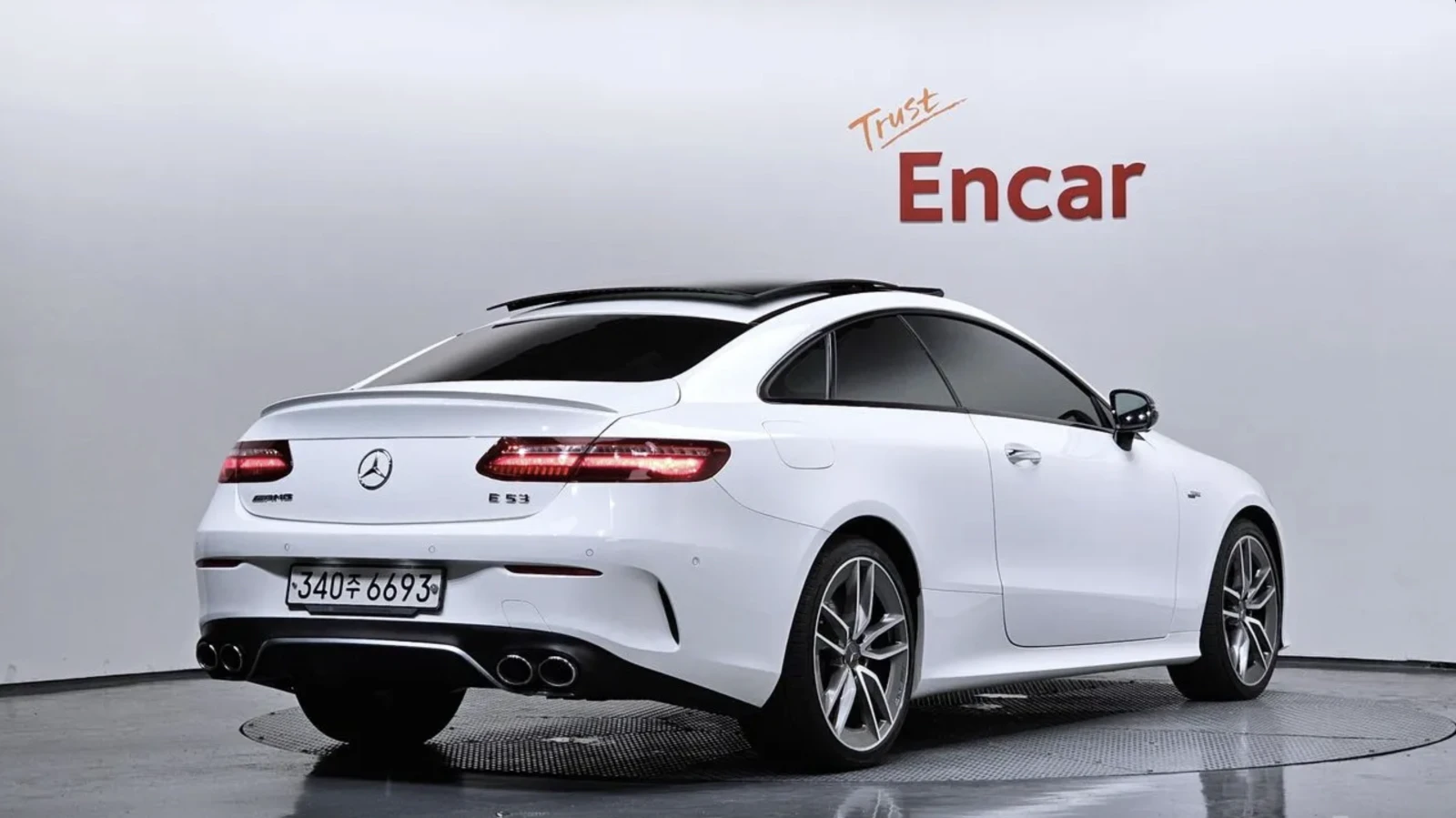 Mercedes-Benz E 53 AMG BURMESTER / 360 КАМЕРИ / ОБДУХ / МАСАЖ / HUD, снимка 2 - Автомобили и джипове - 55475705