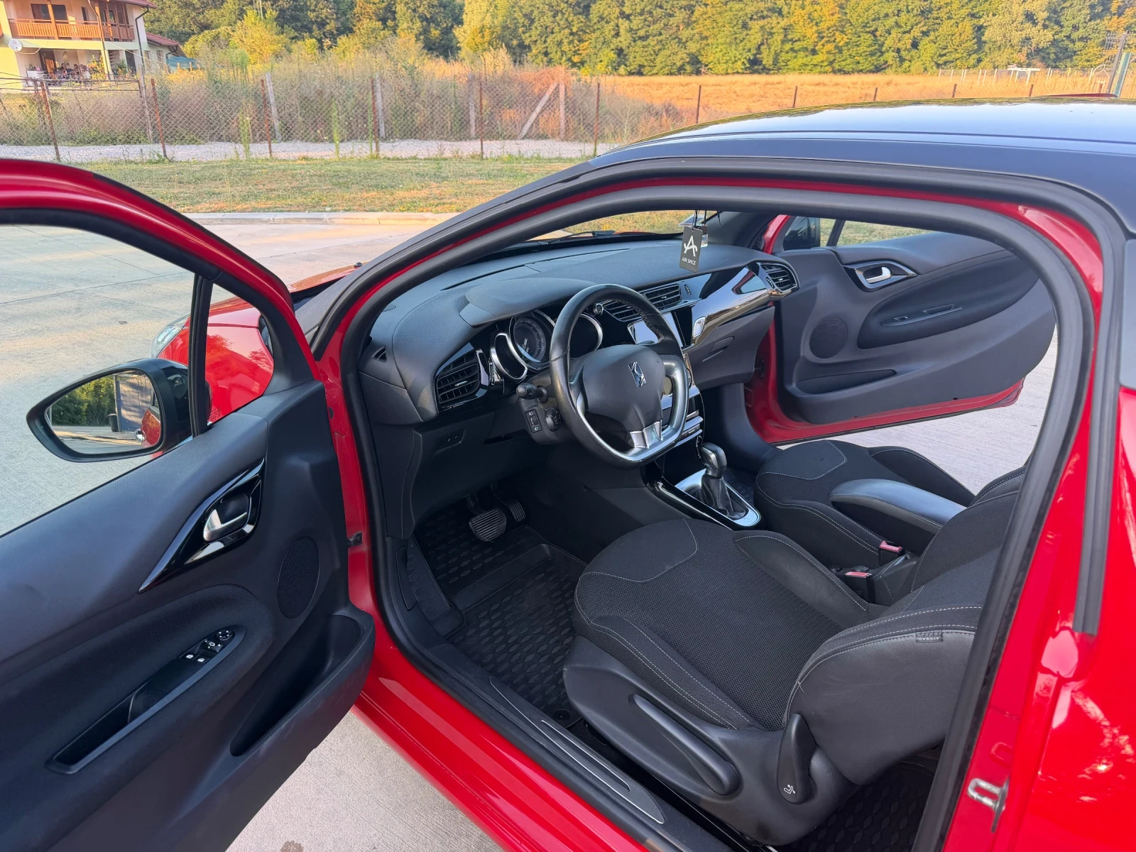 Citroen DS3 1.2T* АВТОМАТИК, снимка 6 - Автомобили и джипове - 55621811