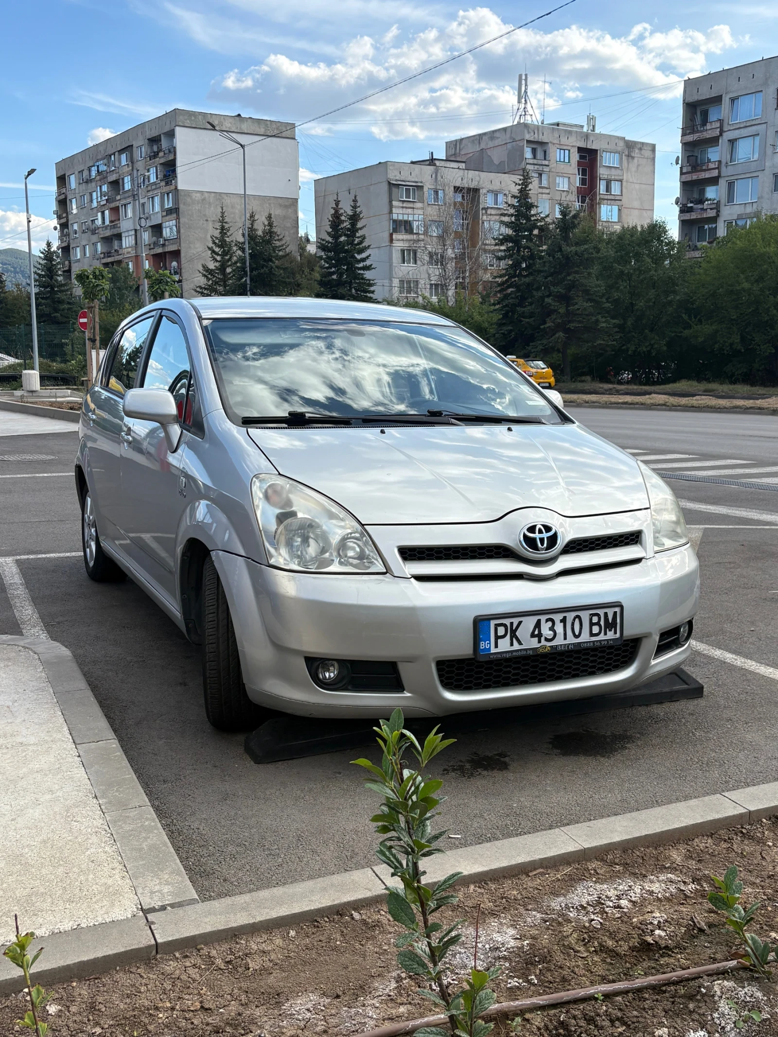 Toyota Corolla verso, снимка 7 - Автомобили и джипове - 56329184