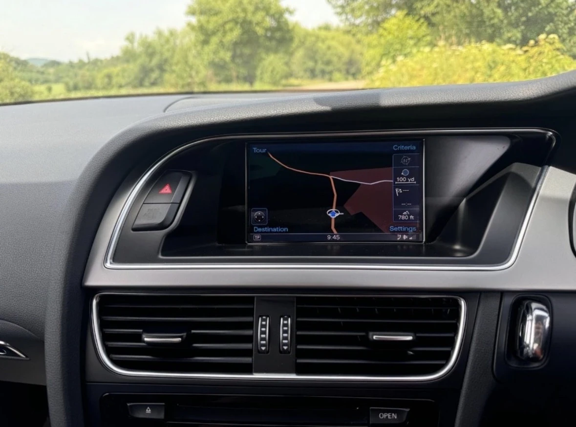 Audi A5 2.0TDI S line, снимка 13 - Автомобили и джипове - 56460293
