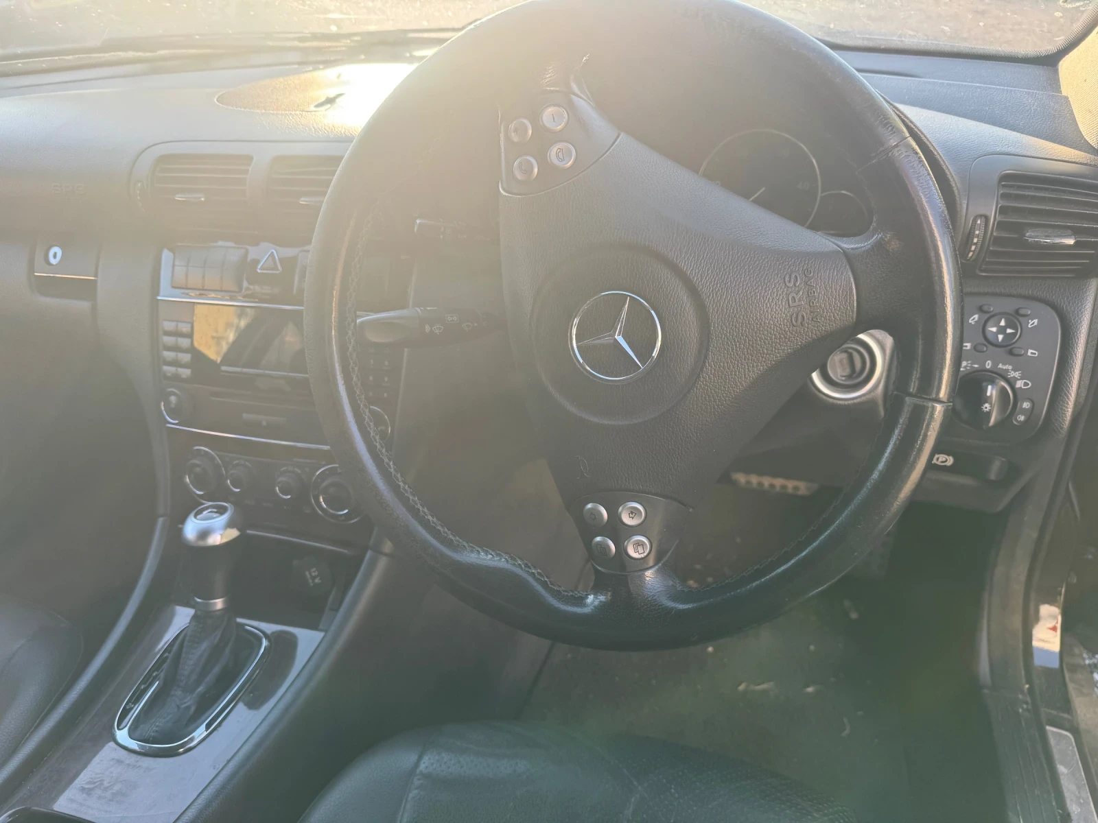 Mercedes-Benz C 220, снимка 7 - Автомобили и джипове - 56568643