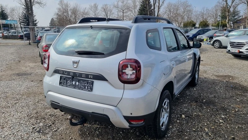 Dacia Duster 1.6 i Facelift  navi, снимка 8 - Автомобили и джипове - 44615975