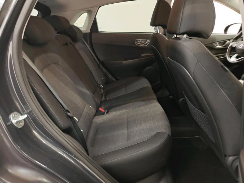 Hyundai Kona 64 KW, снимка 8 - Автомобили и джипове - 52468818