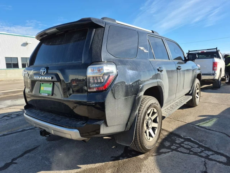 Toyota 4runner 4.0L V6 * SR5 Premium * CARFAX * , снимка 3 - Автомобили и джипове - 53600478
