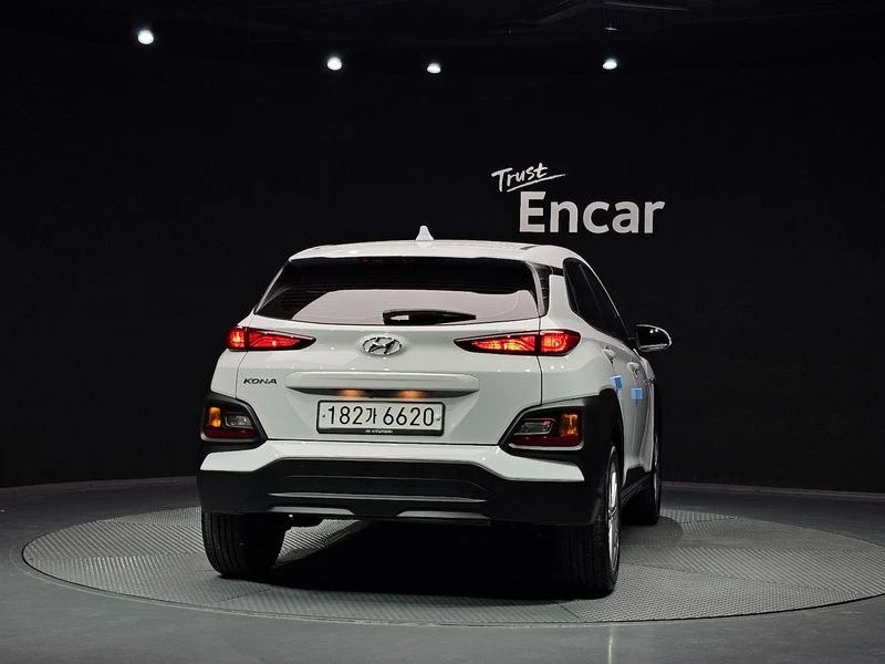 Hyundai Kona 1.6 Turbo 2WD| 177к.с.| ВКЛ.ТЕХНОТЕСТ, снимка 4 - Автомобили и джипове - 55385183