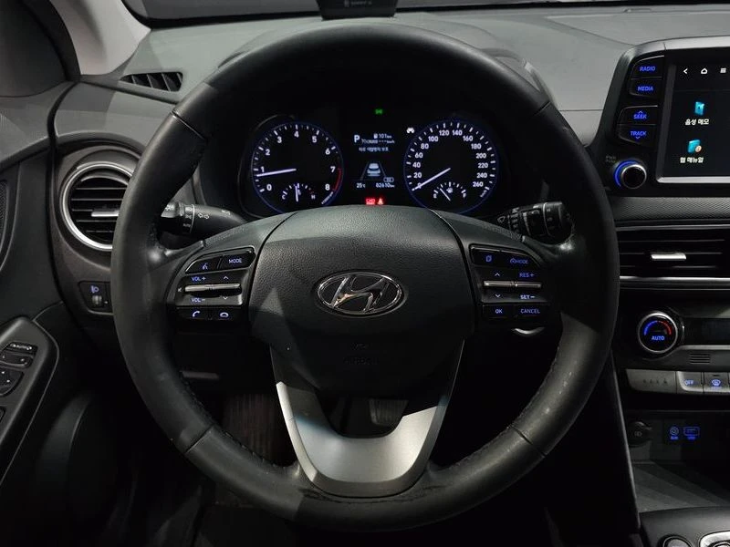 Hyundai Kona 1.6 Turbo 2WD| 177к.с.| ВКЛ.ТЕХНОТЕСТ, снимка 13 - Автомобили и джипове - 55385183