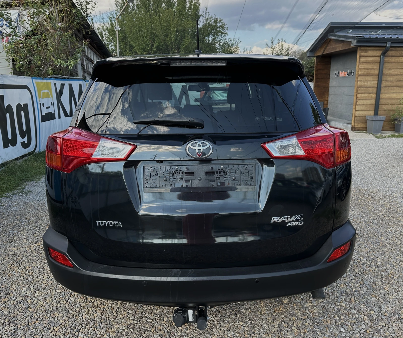 Toyota Rav4 2.2d AUT/4X4/NAVI/КАМЕРА/ТЕГЛИЧ/EURO-5B - изображение 5