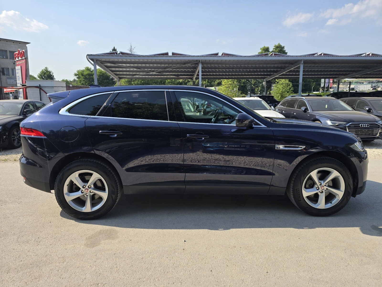 Jaguar F-PACE 2.0D 180к.с 4x4 - изображение 8