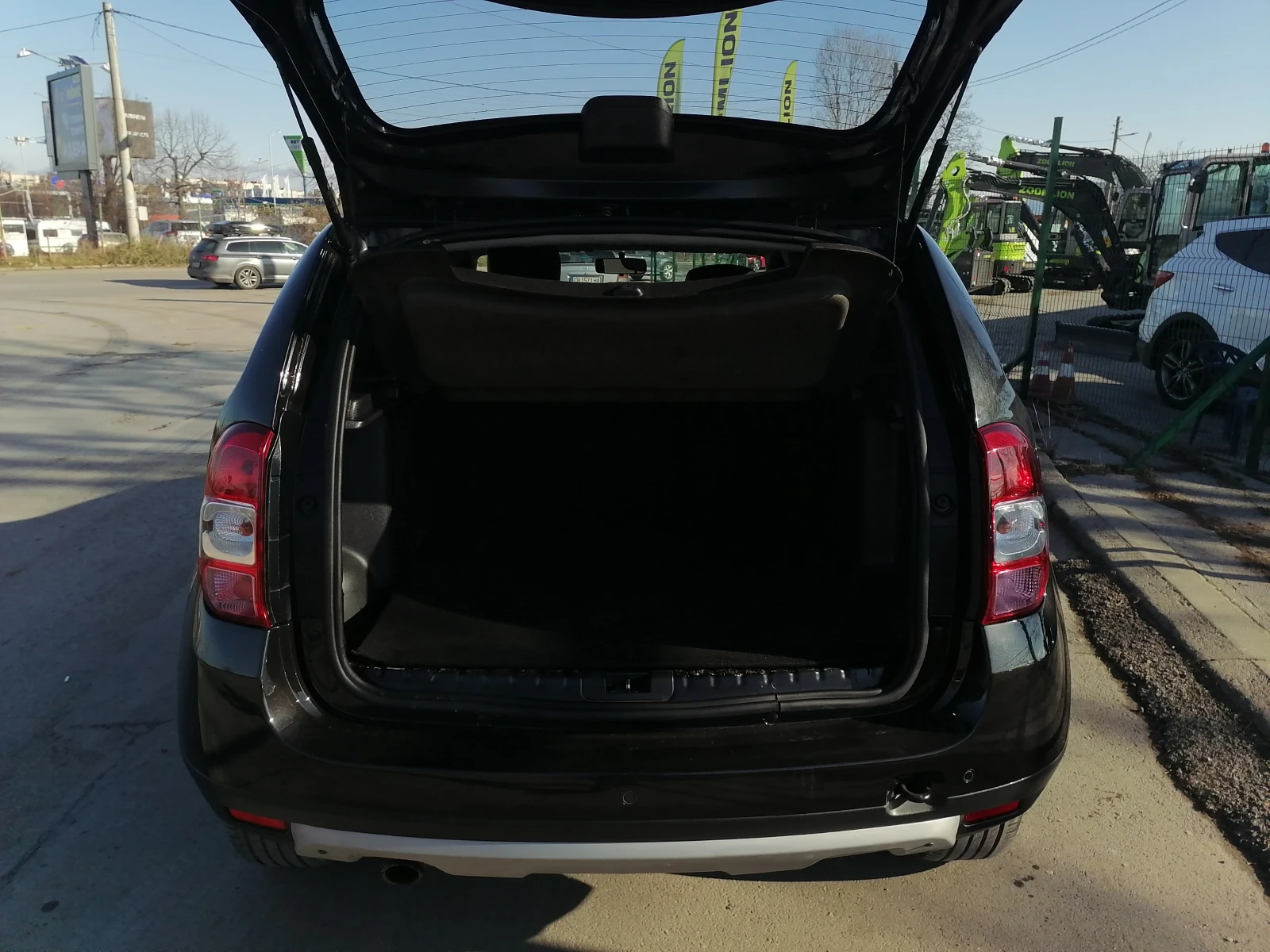 Dacia Duster 1.2i 4x4 Lux - изображение 9