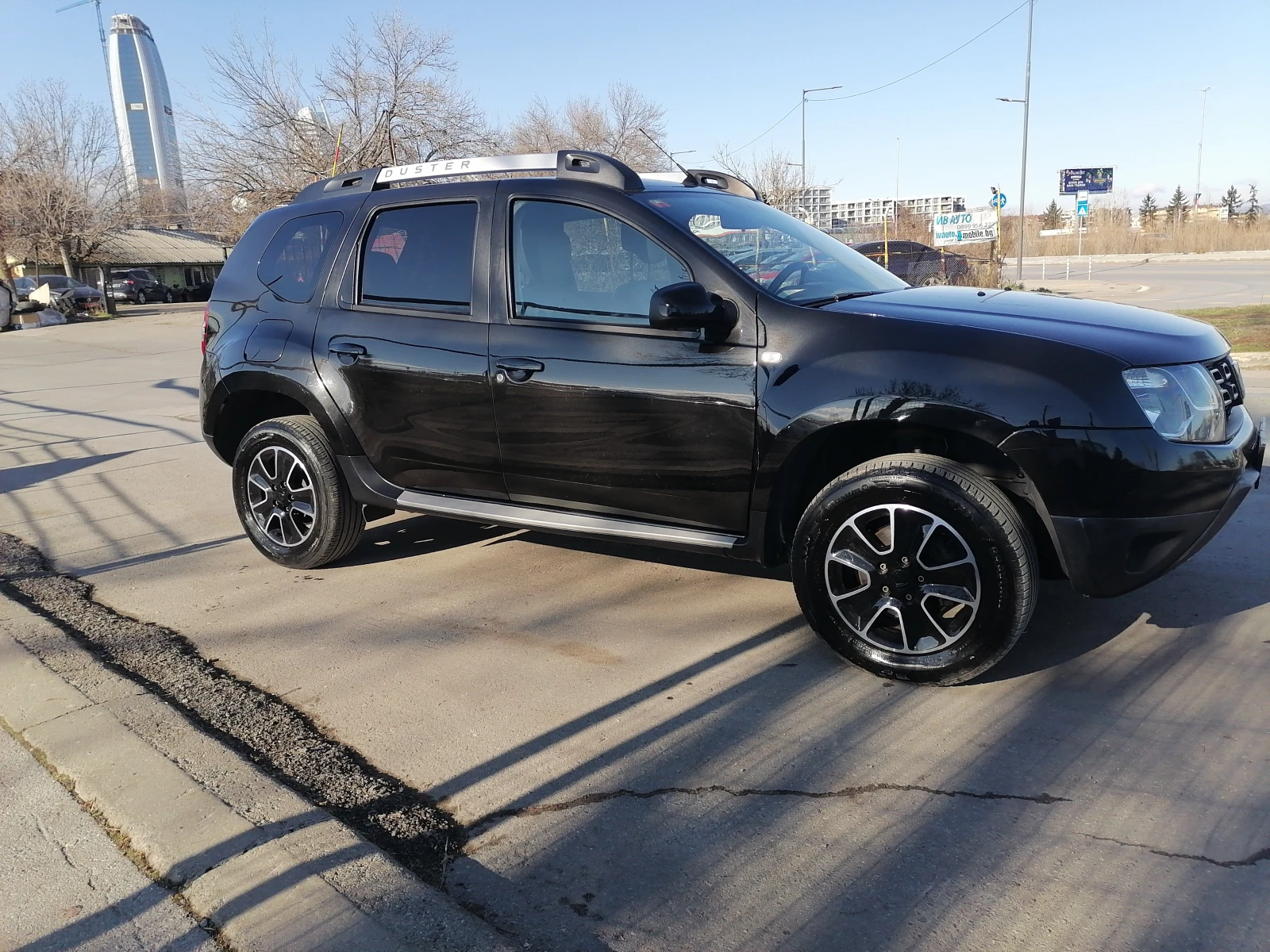 Dacia Duster 1.2i 4x4 Lux - изображение 5