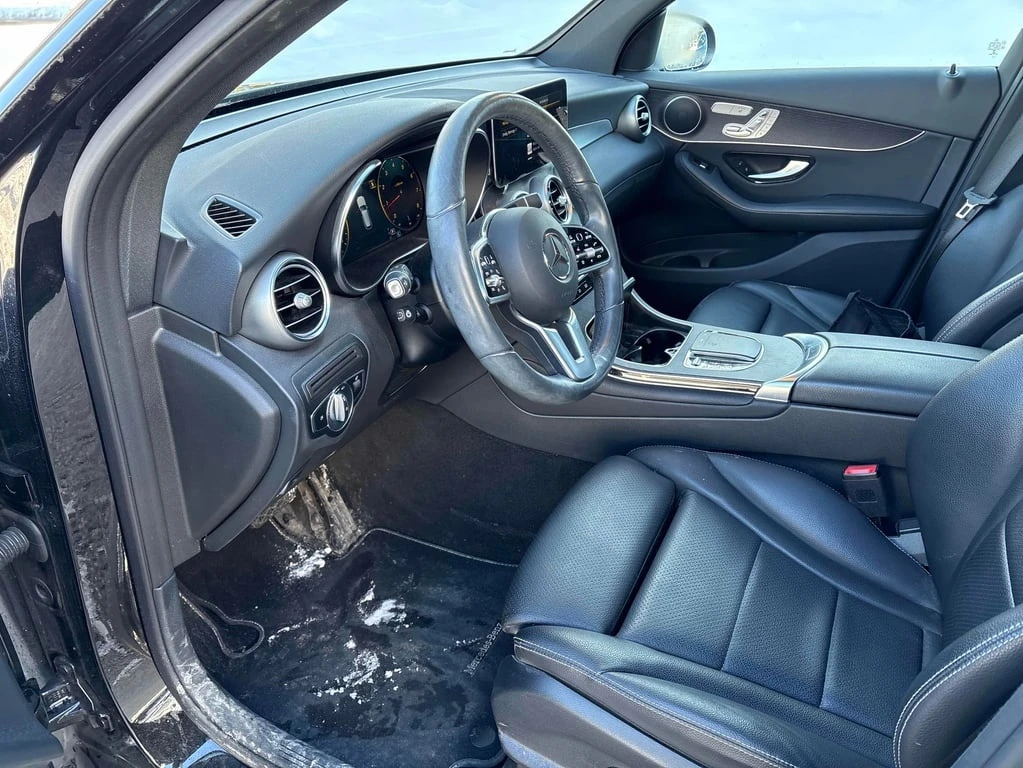 Mercedes-Benz GLC 300 * CARFAX * ПАНОРАМА * ПОДГРЕВИ - изображение 7