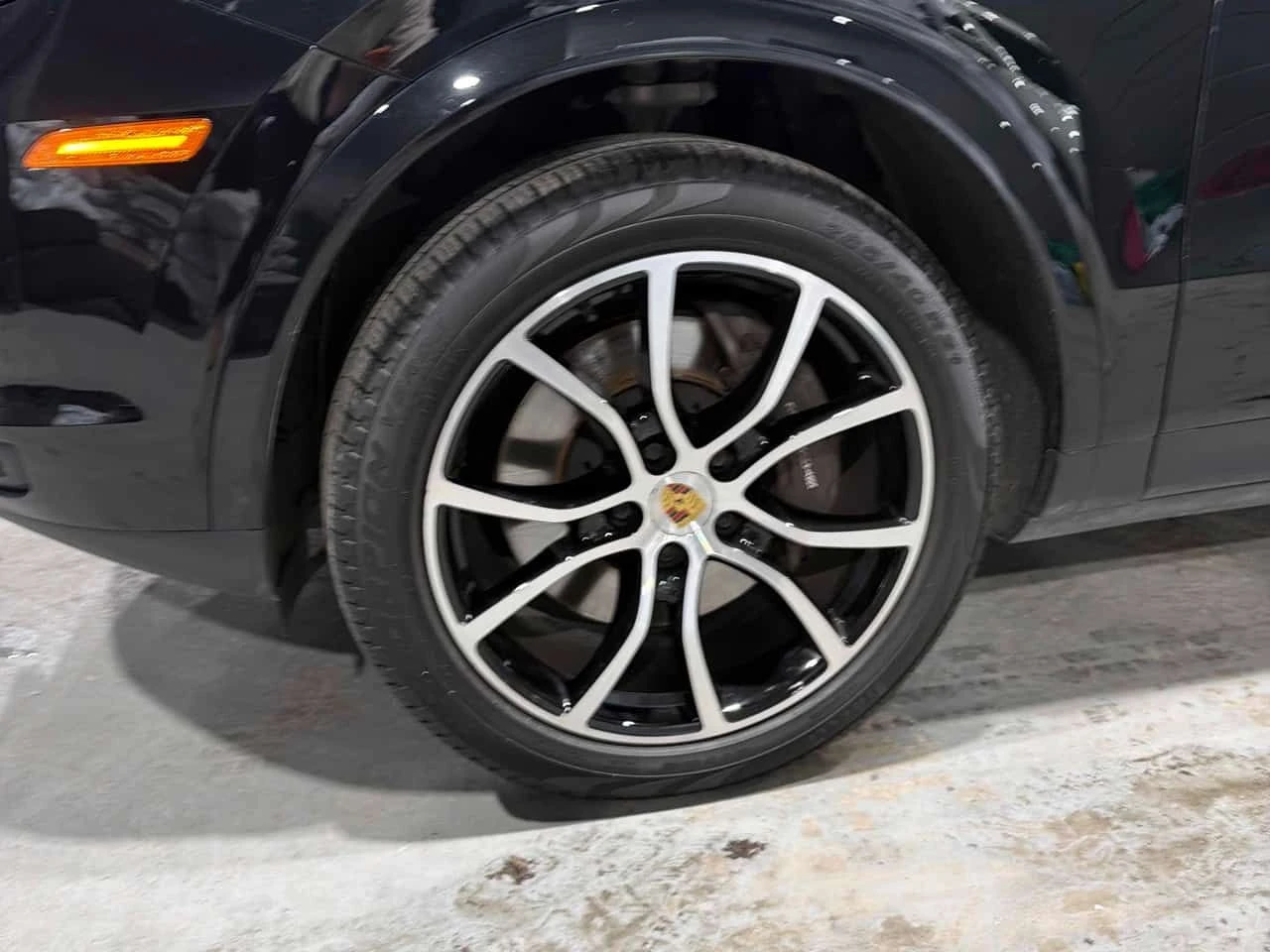 Porsche Cayenne * Coupe AWD * Platinum Edition * CARFAX *  - изображение 7