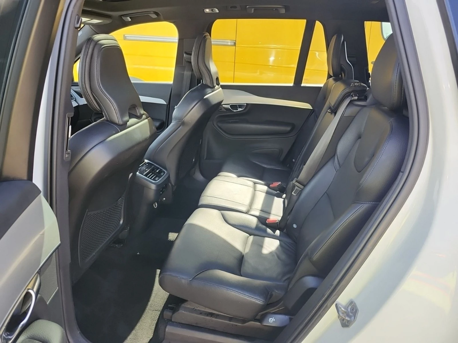 Volvo Xc90 T6 Momentum AWD/Keyless/Lane Assist/B&W, снимка 11 - Автомобили и джипове - 54520216
