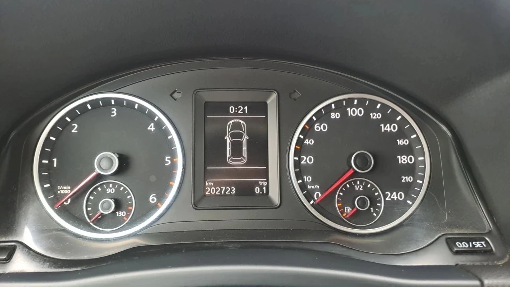 VW Tiguan 2.0TDI-4x4* FACE, снимка 10 - Автомобили и джипове - 55467407