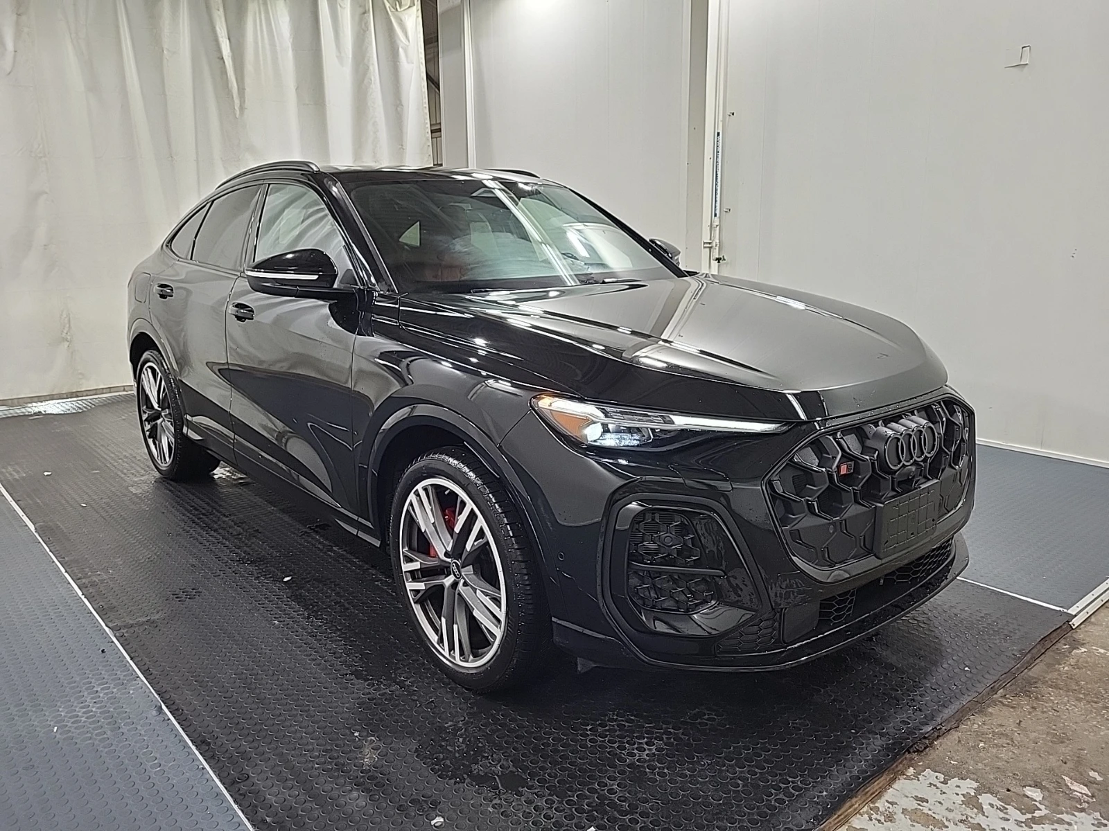 Audi SQ5 TECHNIK* SPORTBACK* COUPE* ОБДУХ* ДИСТРОНИК* ПАНО, снимка 2 - Автомобили и джипове - 55928574