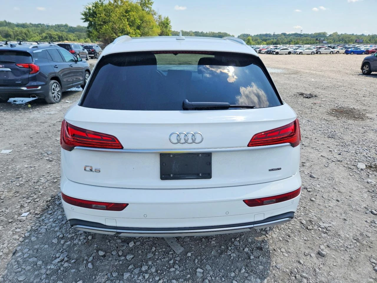 Audi Q5 2.0l Premium, снимка 6 - Автомобили и джипове - 56050539