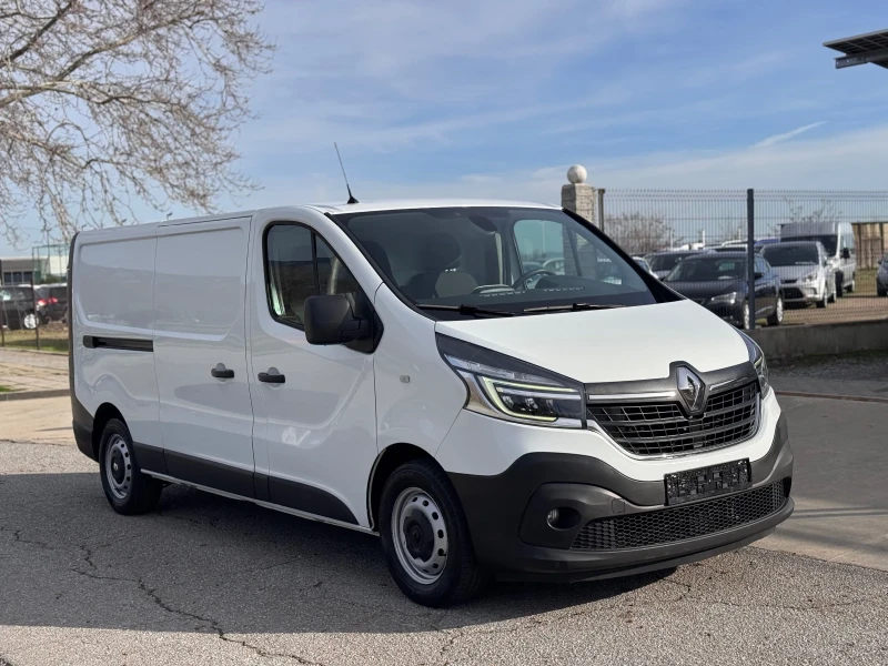 Renault Trafic 2.0DCI 146кс * 3местен* LED* НАВИ* Перфектен* , снимка 6 - Бусове и автобуси - 53558645