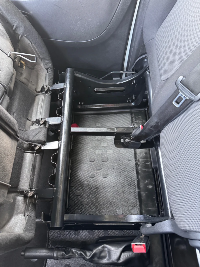 Renault Trafic 2.0DCI 146кс * 3местен* LED* НАВИ* Перфектен* , снимка 16 - Бусове и автобуси - 53558645