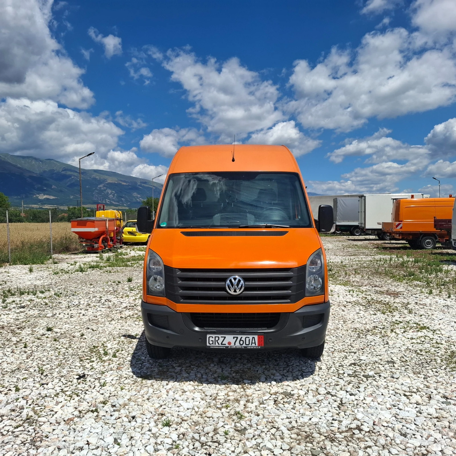 VW Crafter Германия EURO5 КЛИМАТРОНИК Двойна гума 3, 5 тона, снимка 2 - Бусове и автобуси - 55289957