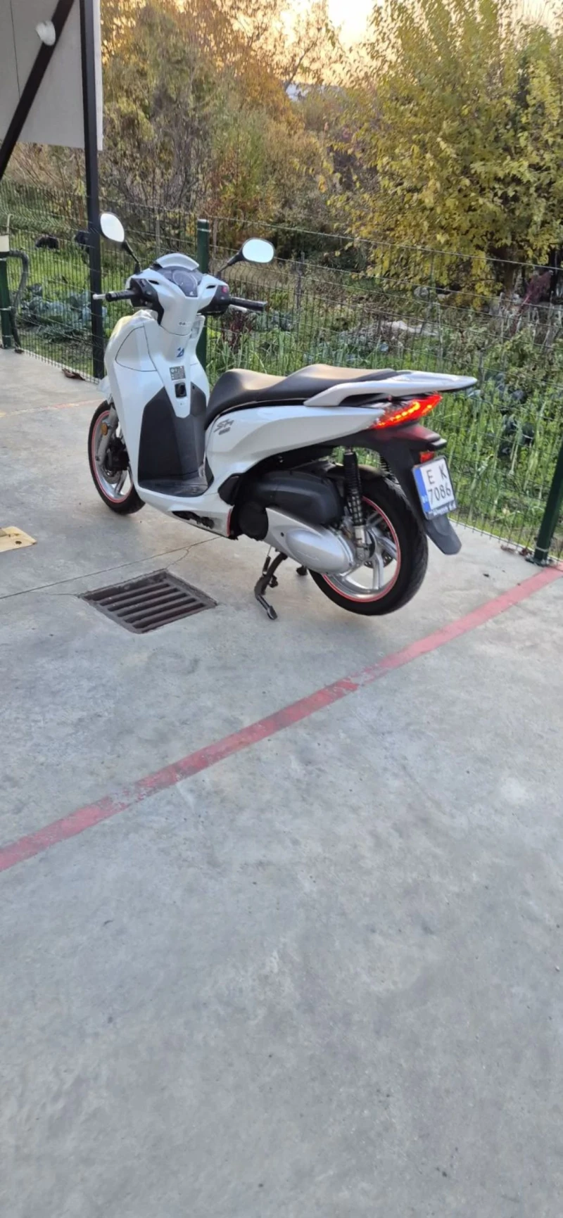 Honda Sh 300 i, снимка 2 - Мотоциклети и мототехника - 53307986