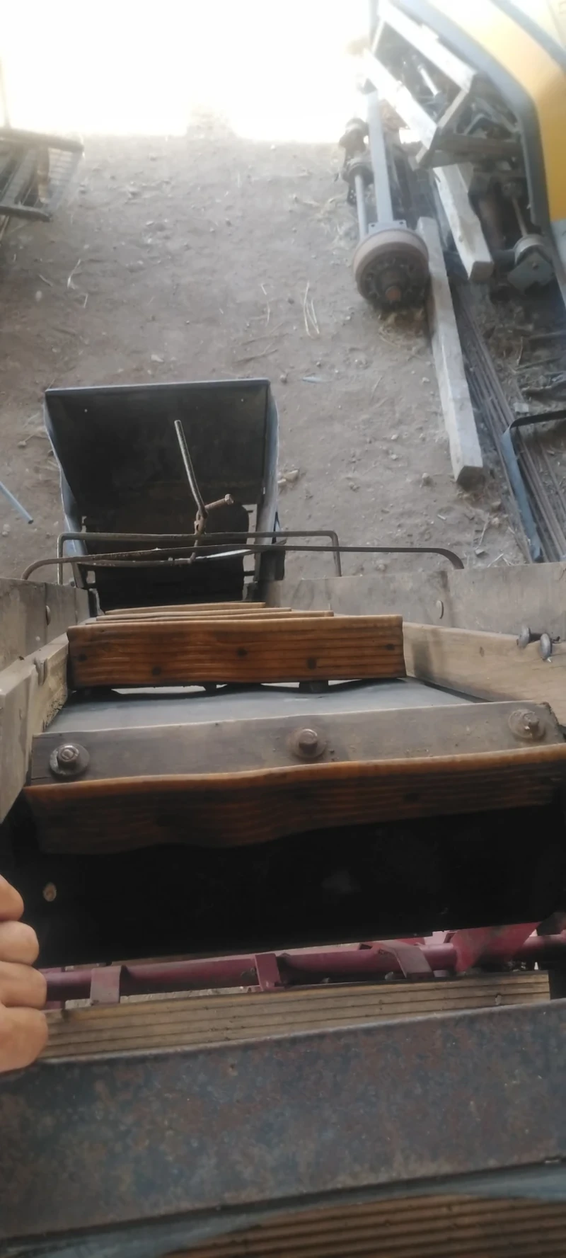 Специализирани машини Машини за зеленчуци Картофосортировъчна , снимка 3 - Селскостопанска техника - 52392443