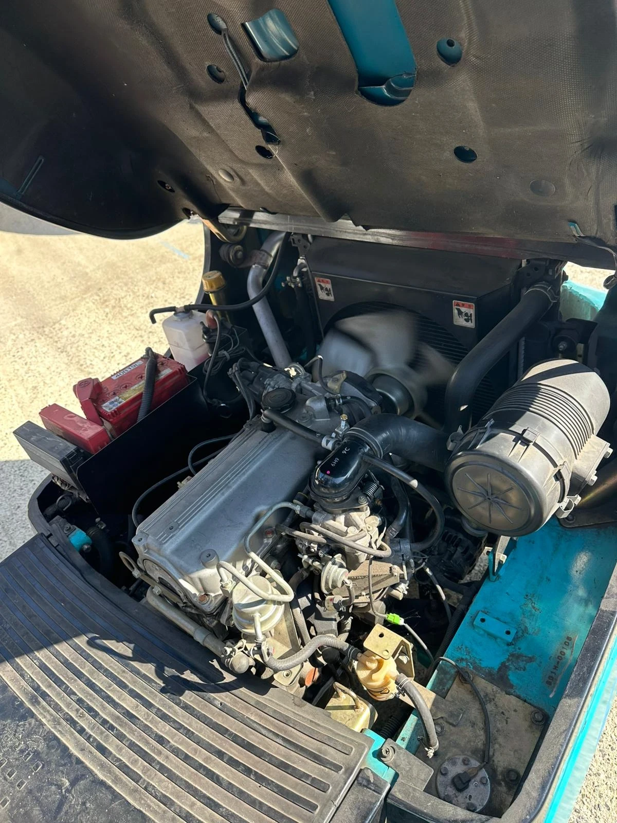 Мотокар Други Бензинов 2.000 мазда двигател, снимка 2 - Индустриална техника - 53746071